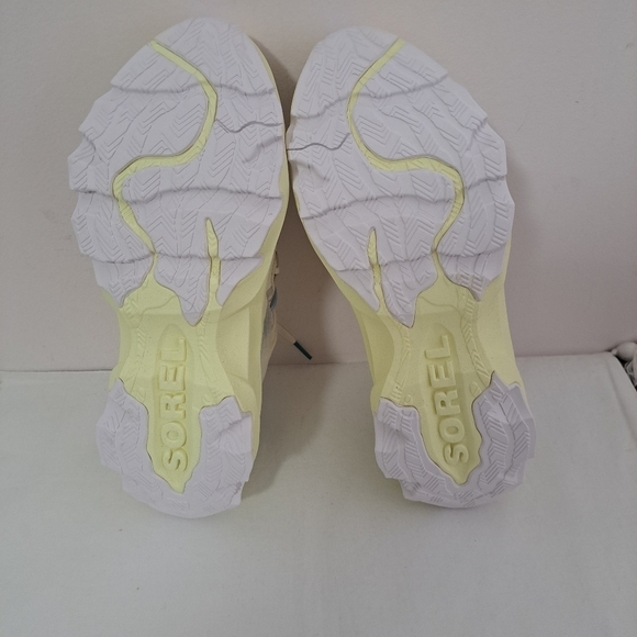 Sorel kinetic breakthru Tech Lace sneaker endive bleached ceramic 7.5 NWT - Picture 9 of 10